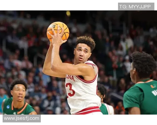 金州勇士队32号球衣传承:特雷斯·杰克逊-戴维斯的崛起与未来展望