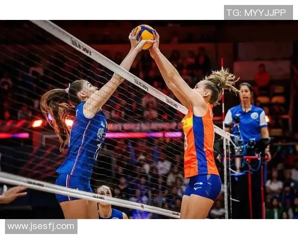 CCTV5直播女排赛事的意义与影响：拼搏精神与团队力量展现